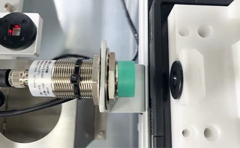 金属场景工业识别RFID设备圆柱形高频电子标签读写器HR1892