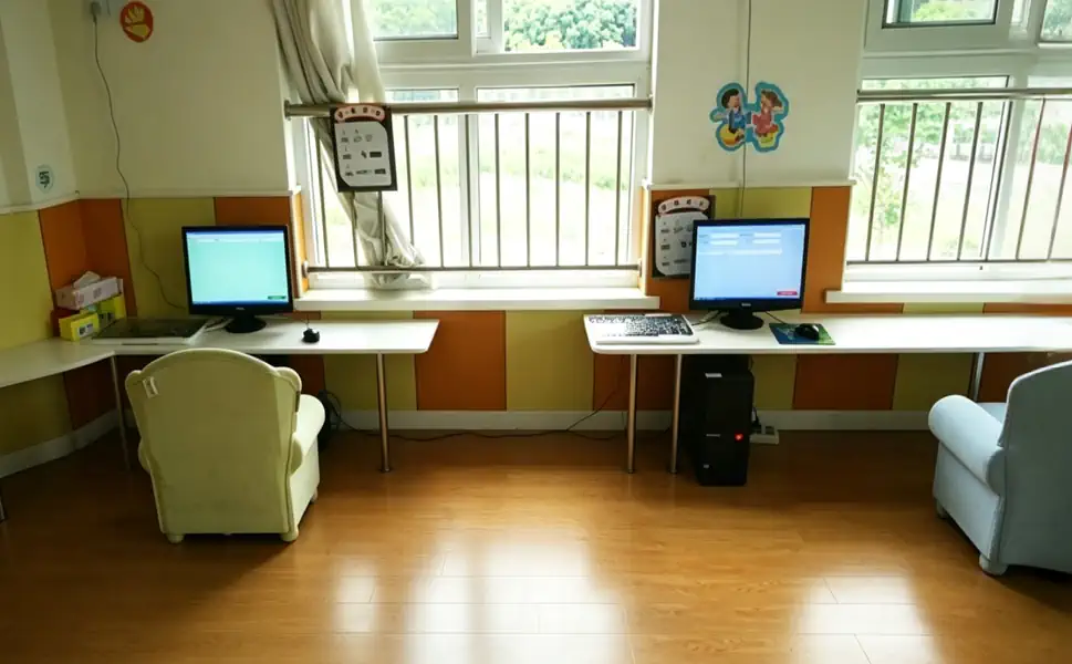 RFID超高频双面背胶标签UT6121应用于图书借还